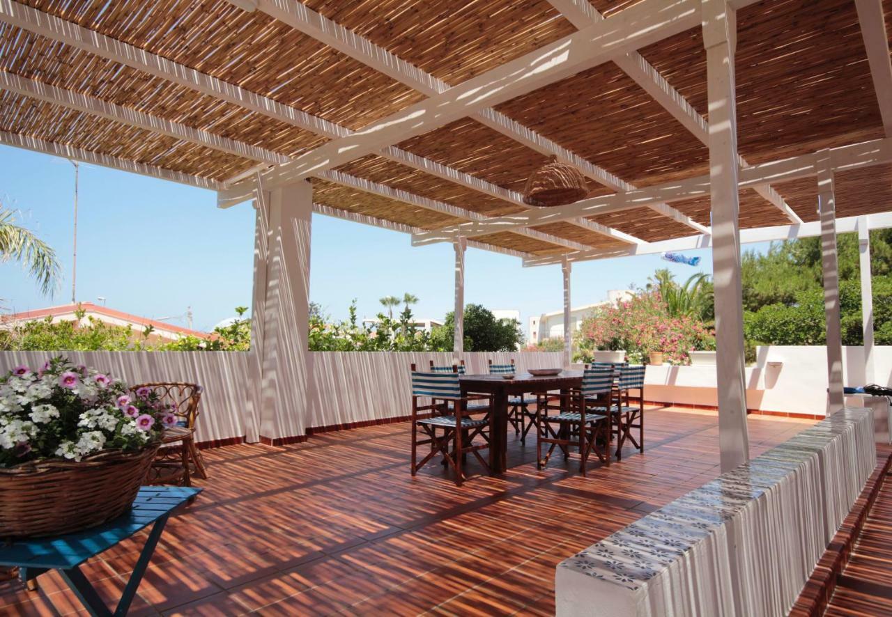 Villa Delle Terrazze ปุนตาเซกกา ภายนอก รูปภาพ